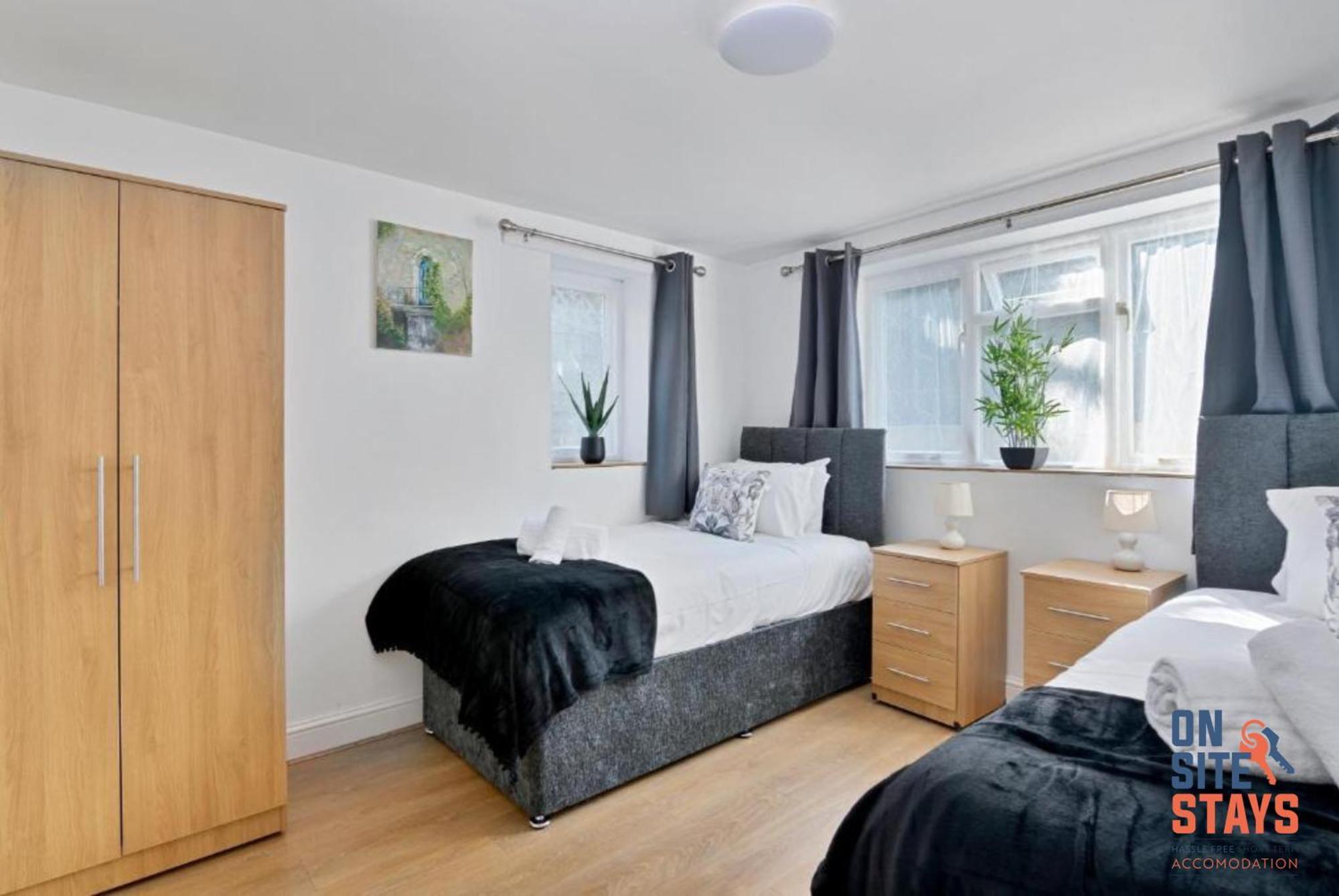 Onsitestays - Tranquil 2 Bedroom Apartment With Large Kitchen, Private Garden Near Wimbledon Station London Exteriör bild