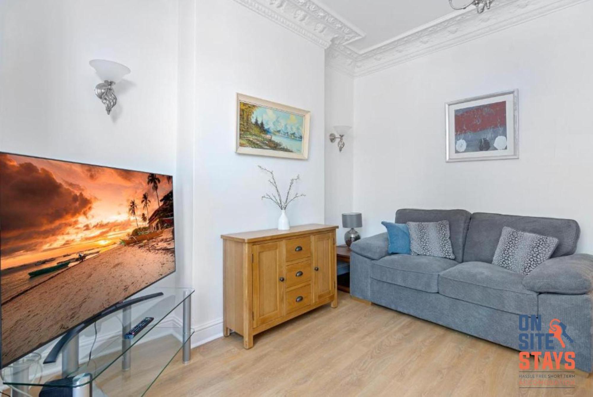 Onsitestays - Tranquil 2 Bedroom Apartment With Large Kitchen, Private Garden Near Wimbledon Station London Exteriör bild