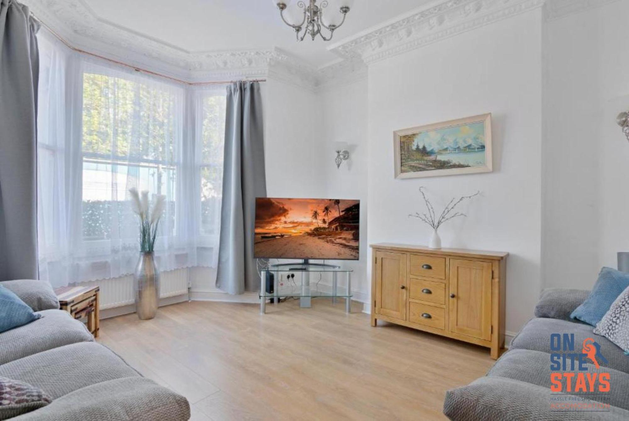Onsitestays - Tranquil 2 Bedroom Apartment With Large Kitchen, Private Garden Near Wimbledon Station London Exteriör bild