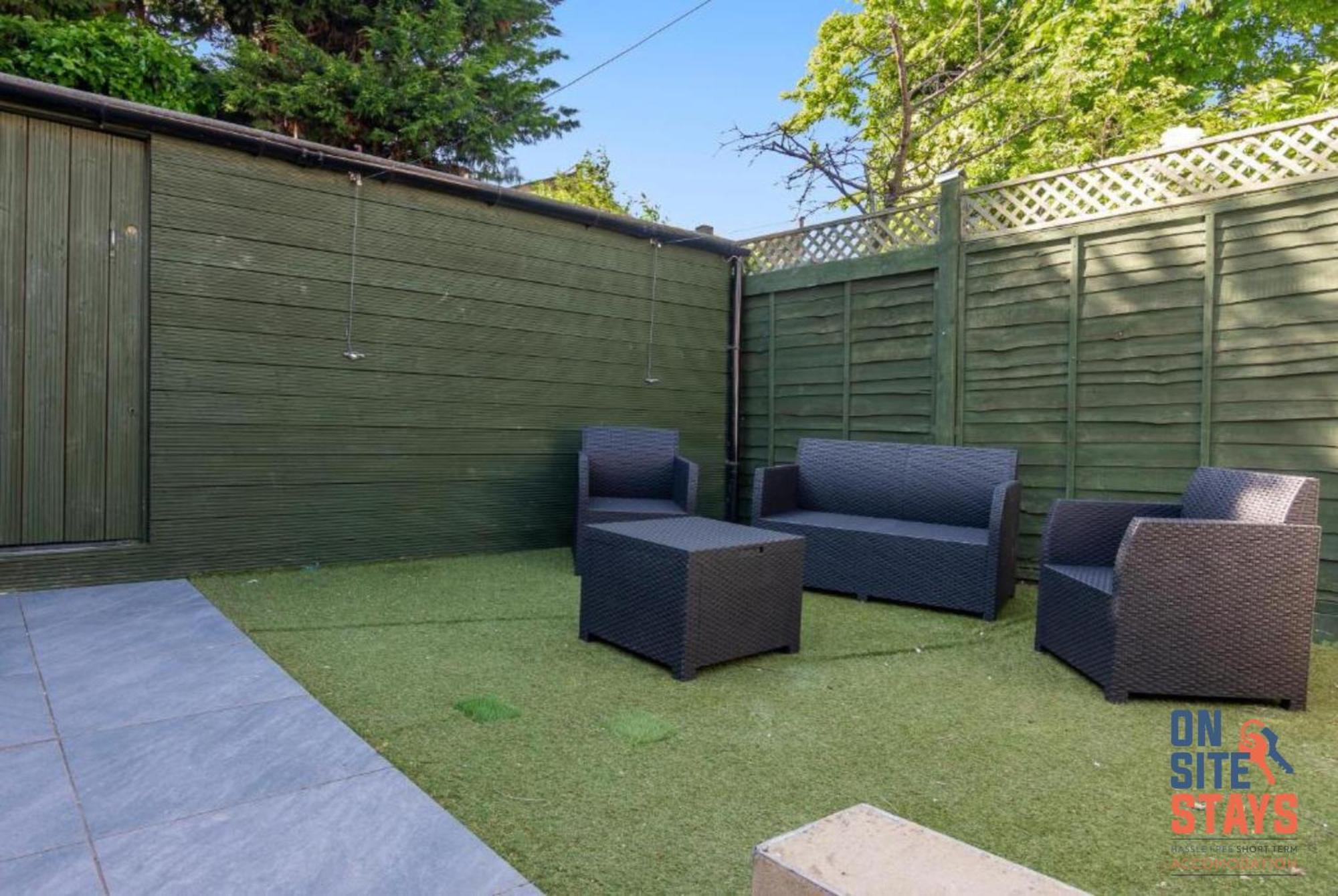 Onsitestays - Tranquil 2 Bedroom Apartment With Large Kitchen, Private Garden Near Wimbledon Station London Exteriör bild