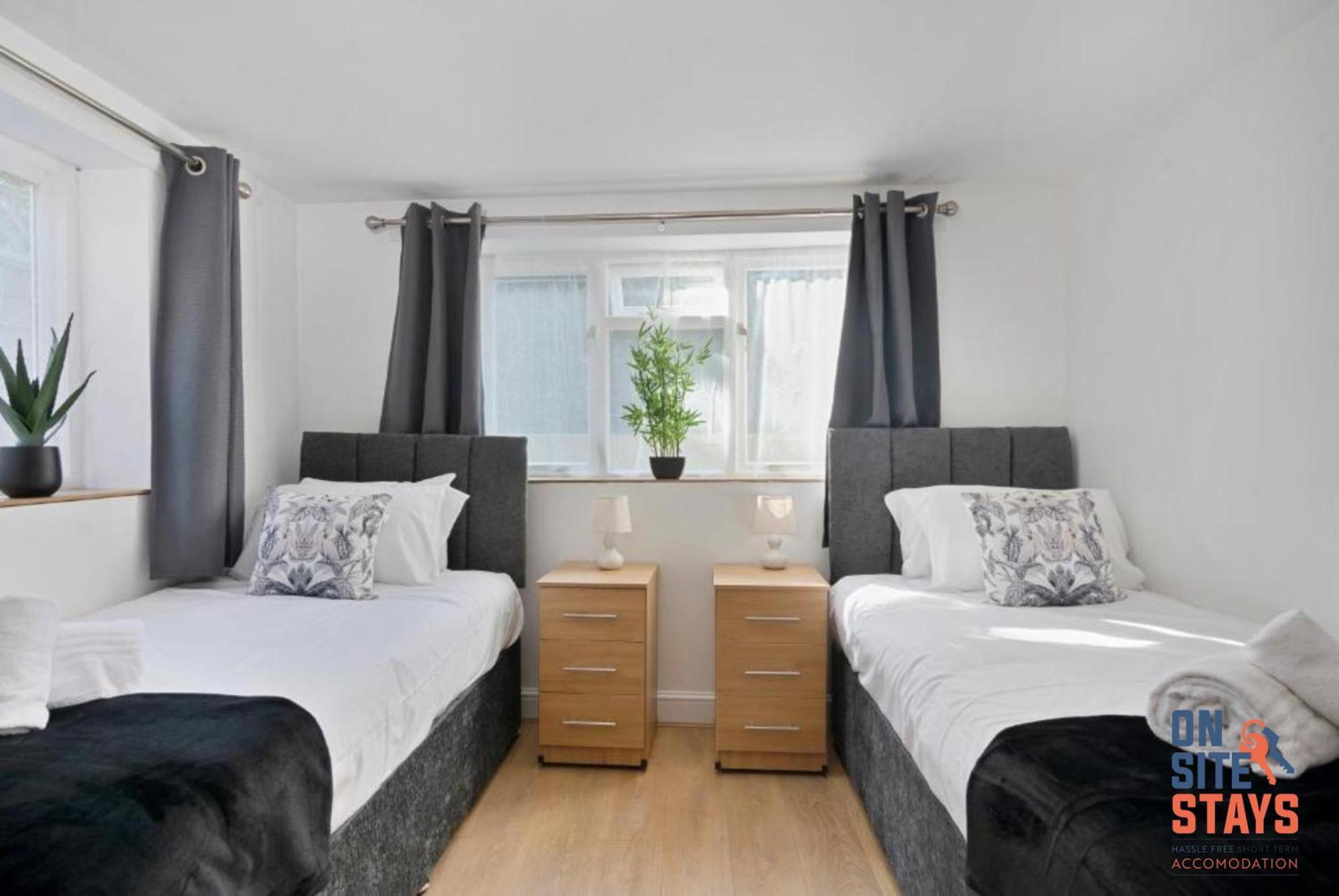 Onsitestays - Tranquil 2 Bedroom Apartment With Large Kitchen, Private Garden Near Wimbledon Station London Exteriör bild