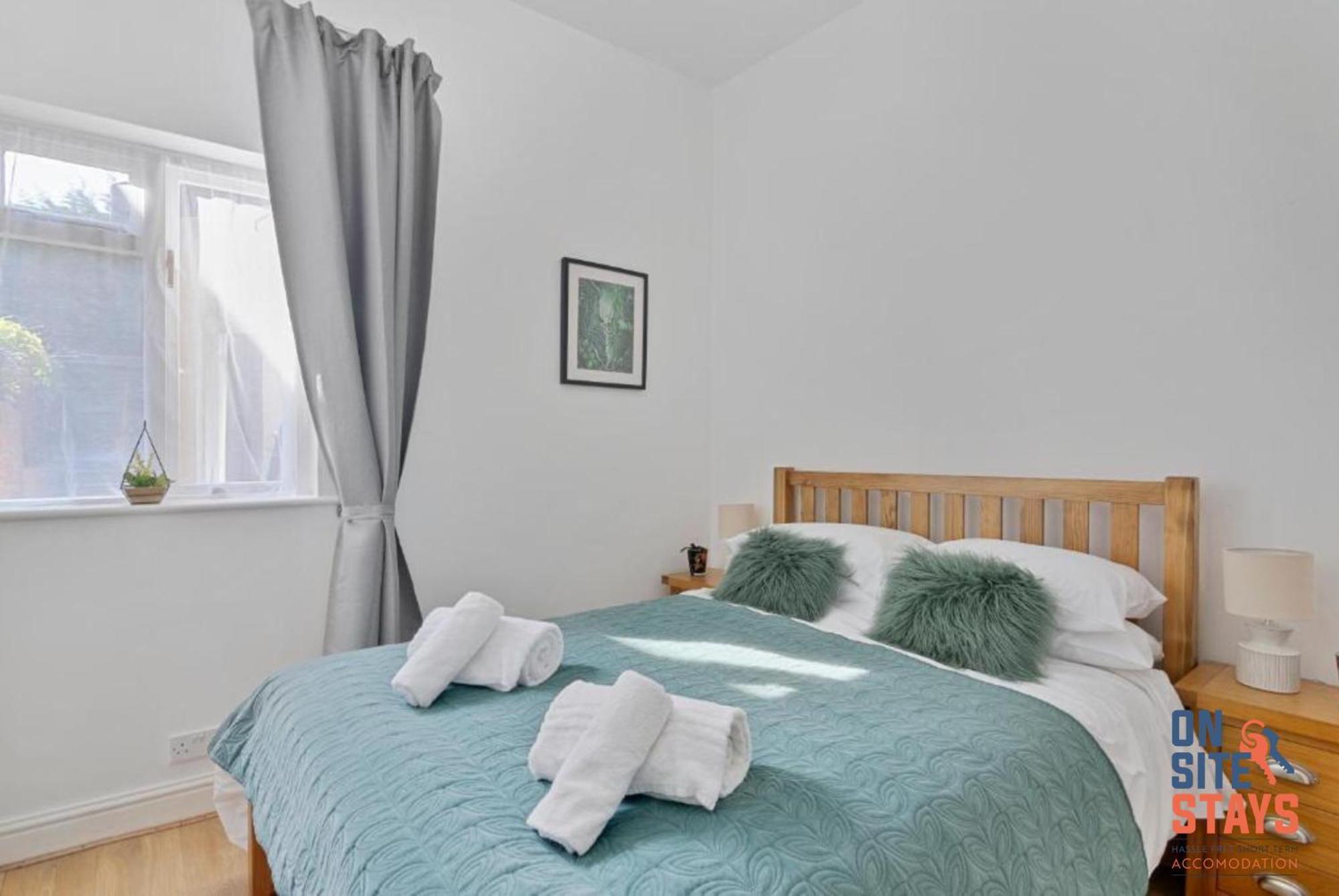 Onsitestays - Tranquil 2 Bedroom Apartment With Large Kitchen, Private Garden Near Wimbledon Station London Exteriör bild
